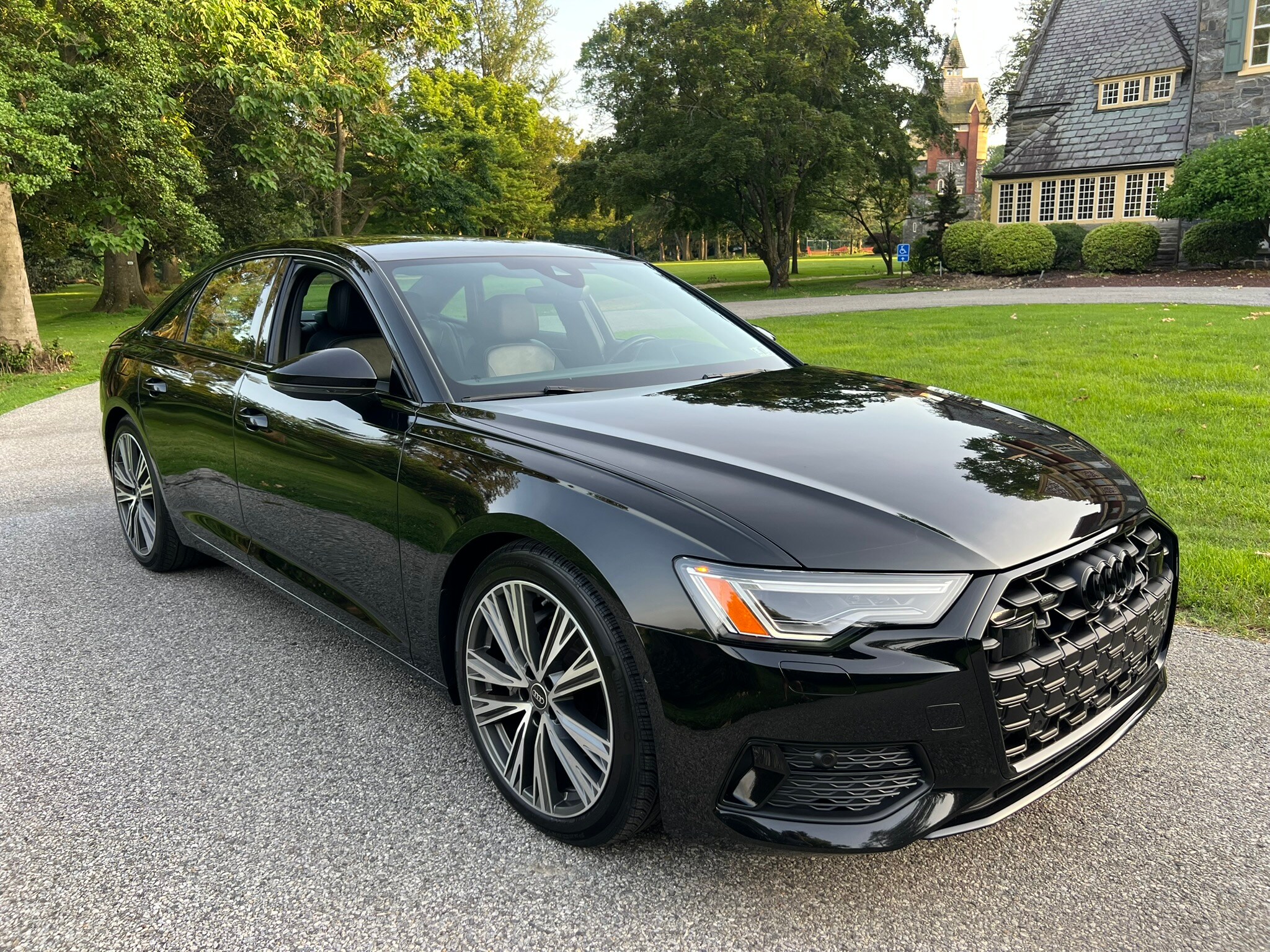 2024 Audi A6 Quattro Premium Plus photo 2