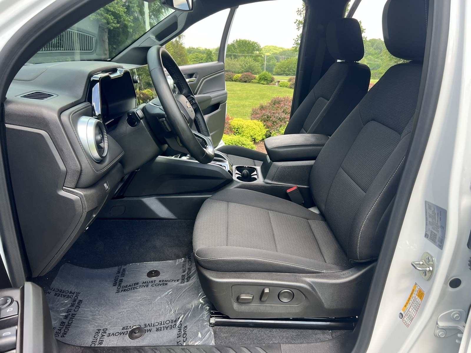 2025 Chevrolet Colorado LT - Photo 227