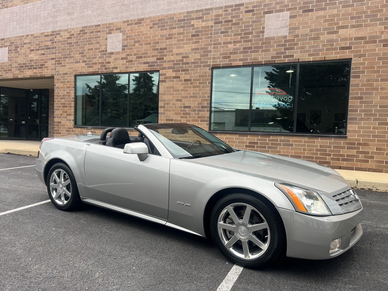 2004 Cadillac XLR Base - Photo 51