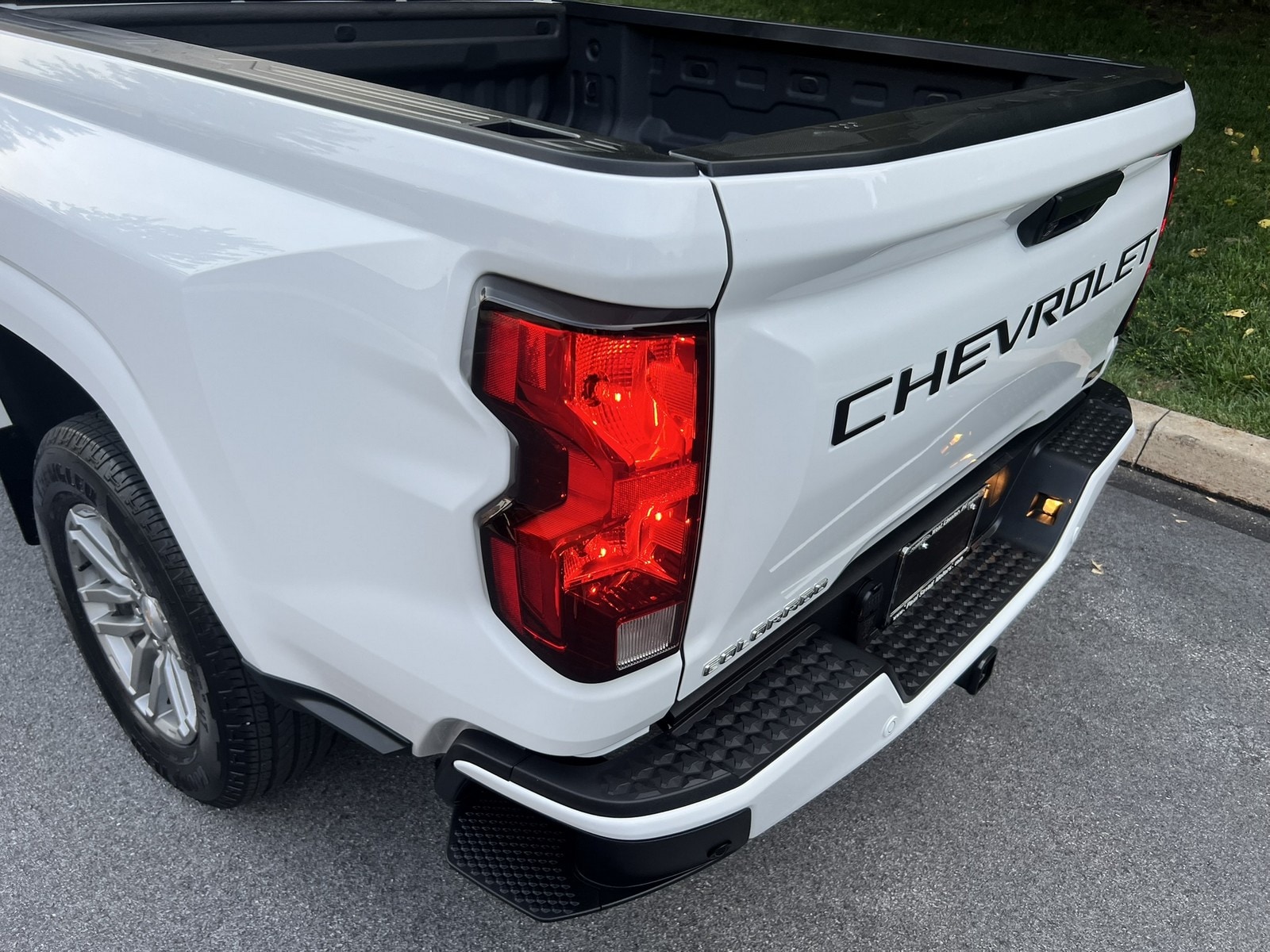 2025 Chevrolet Colorado LT - Photo 92