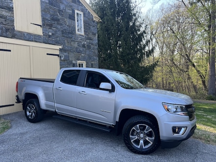 2019 Chevrolet Colorado 4WD Z71 Crew Cab Long Box Only 35,000 One Owner Miles - Service Records