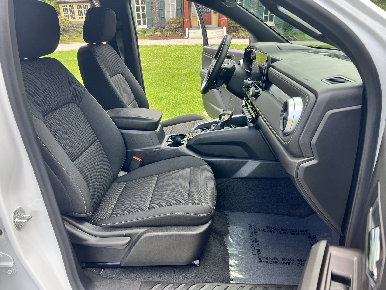 2025 Chevrolet Colorado LT - Photo 192