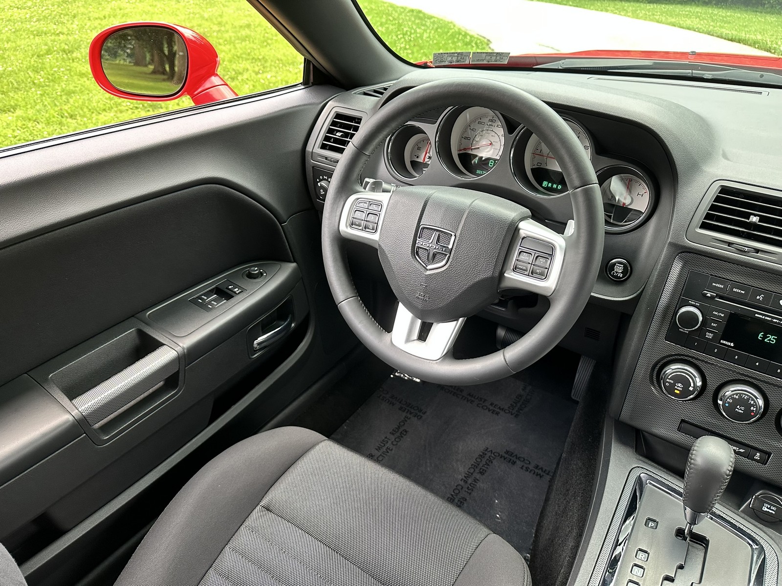 2014 Dodge Challenger R/T - Photo 13