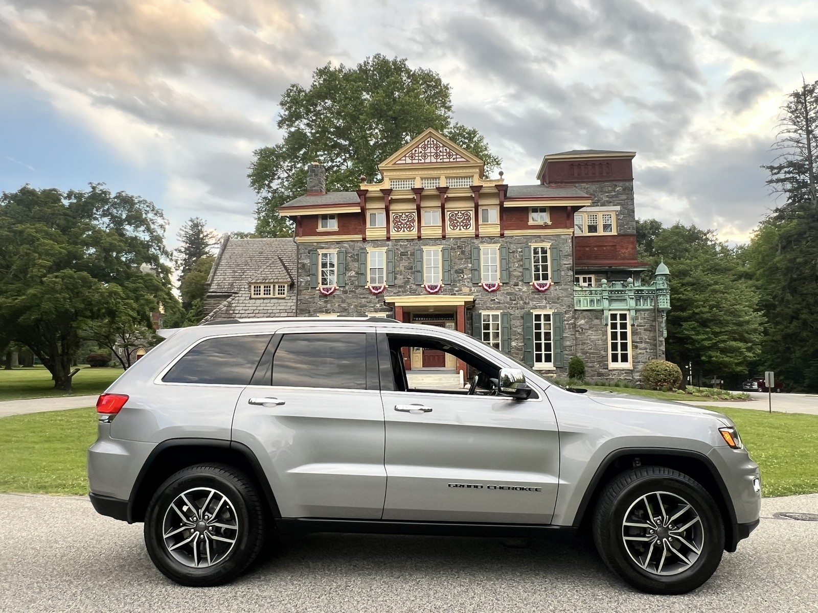 2019 Jeep Grand Cherokee Limited - Photo 12