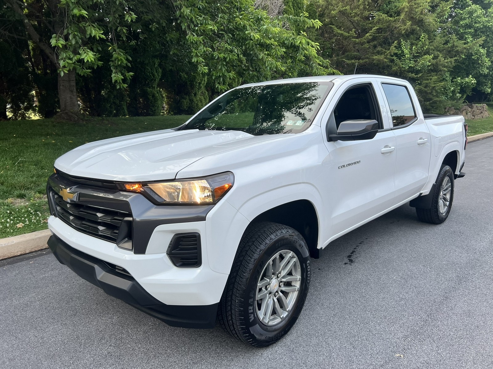 2025 Chevrolet Colorado LT - Photo 45