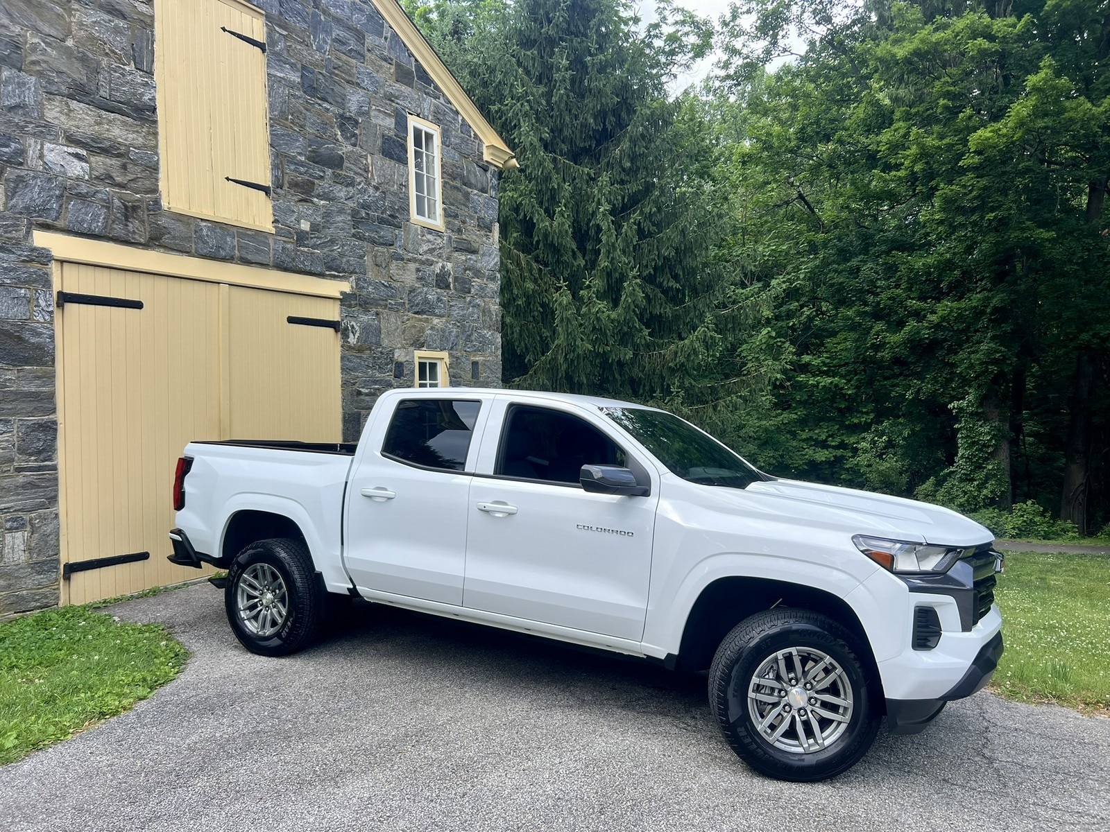2025 Chevrolet Colorado LT - Photo 43