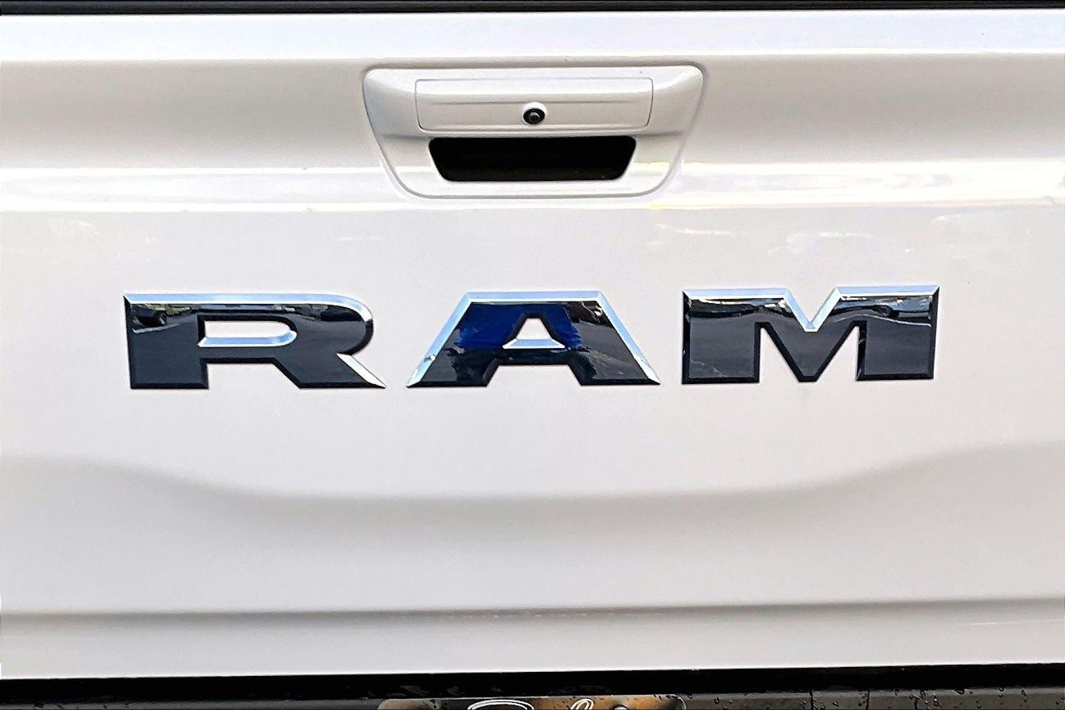 2025 RAM 1500 Laramie - Photo 9