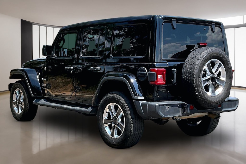 Used 2022 Jeep Wrangler Unlimited Sahara SUV