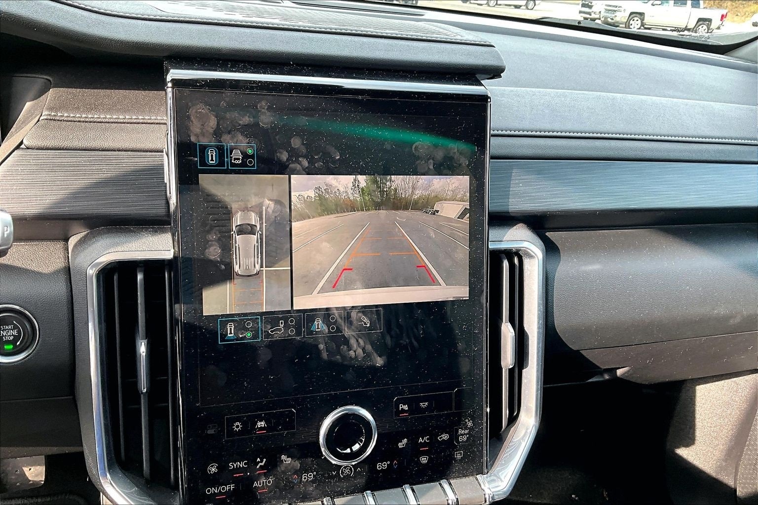 2024 Buick Enclave Premium's photo