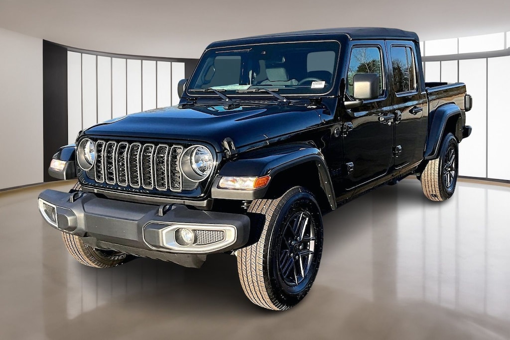 New 2025 Jeep Gladiator Sport Pickup