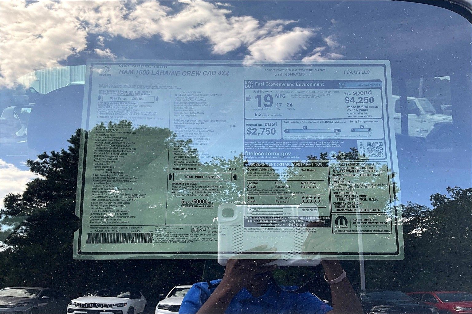2025 RAM 1500 Laramie - Photo 14