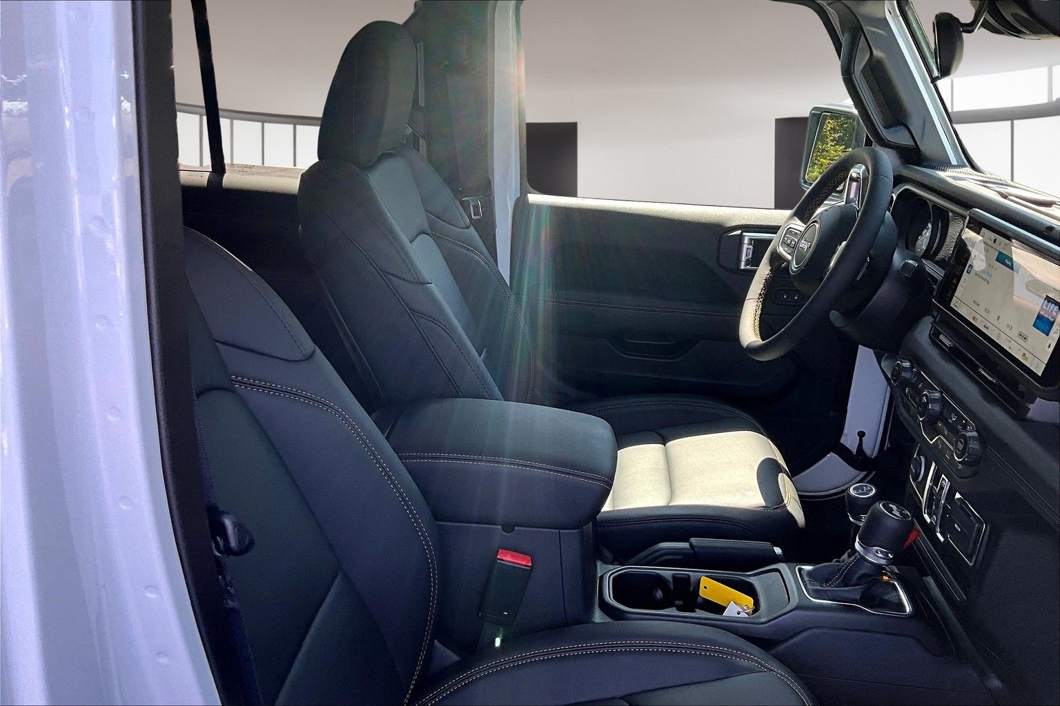2025 Jeep Wrangler 4-Door Sahara - Photo 10