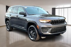 2025 Jeep Grand Cherokee Laredo Sport Utility