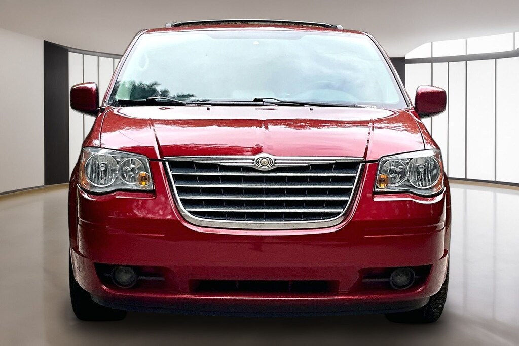 Used 2008 Chrysler Town & Country Touring Minivan/Van