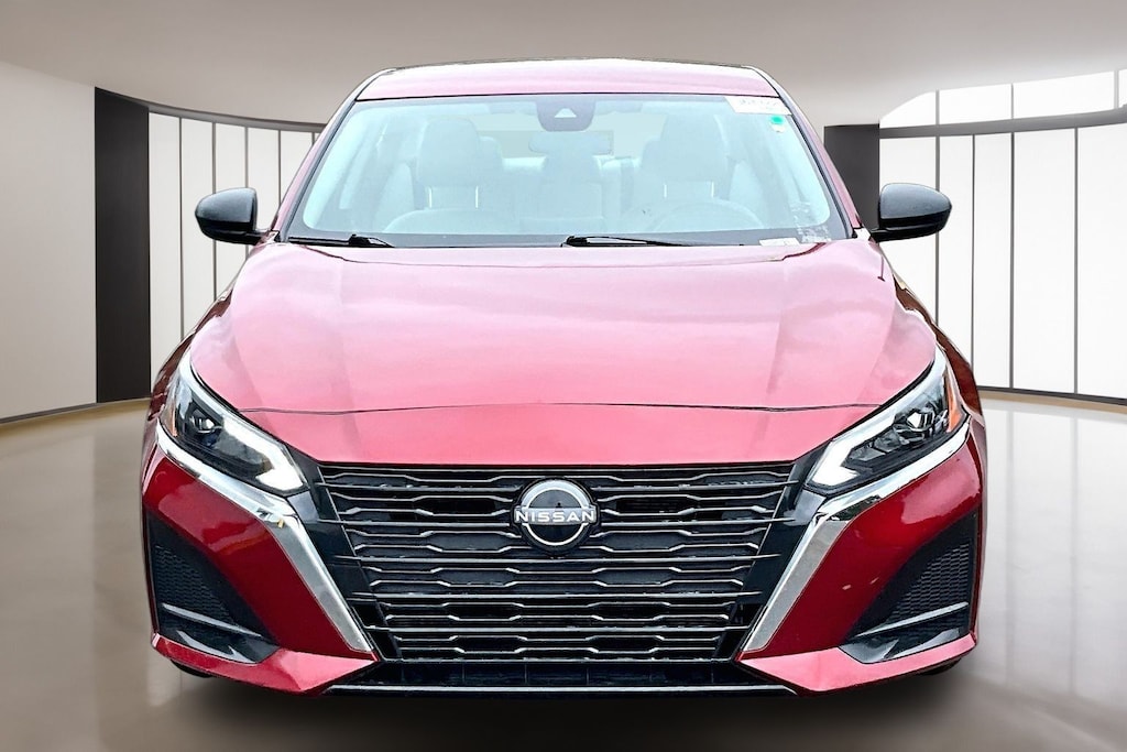 Used 2025 Nissan Altima 2.5 SV Sedan