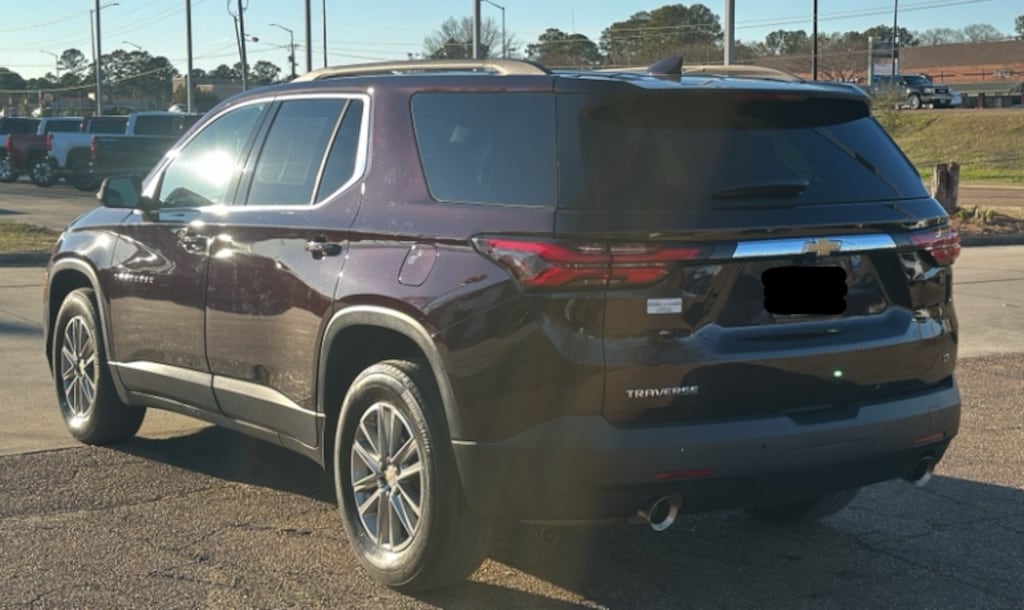 Used 2022 Chevrolet Traverse LT SUV