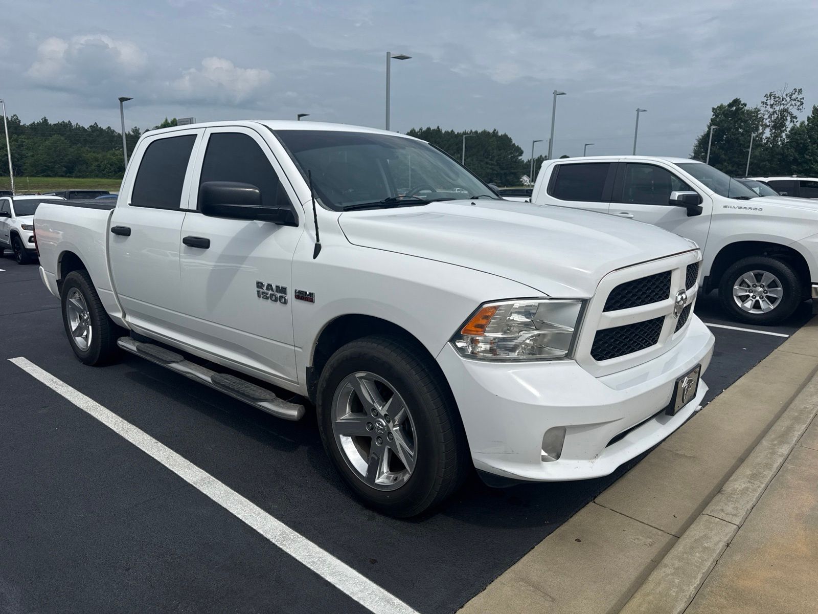 2015 RAM 1500 Express Crew Cab's photo