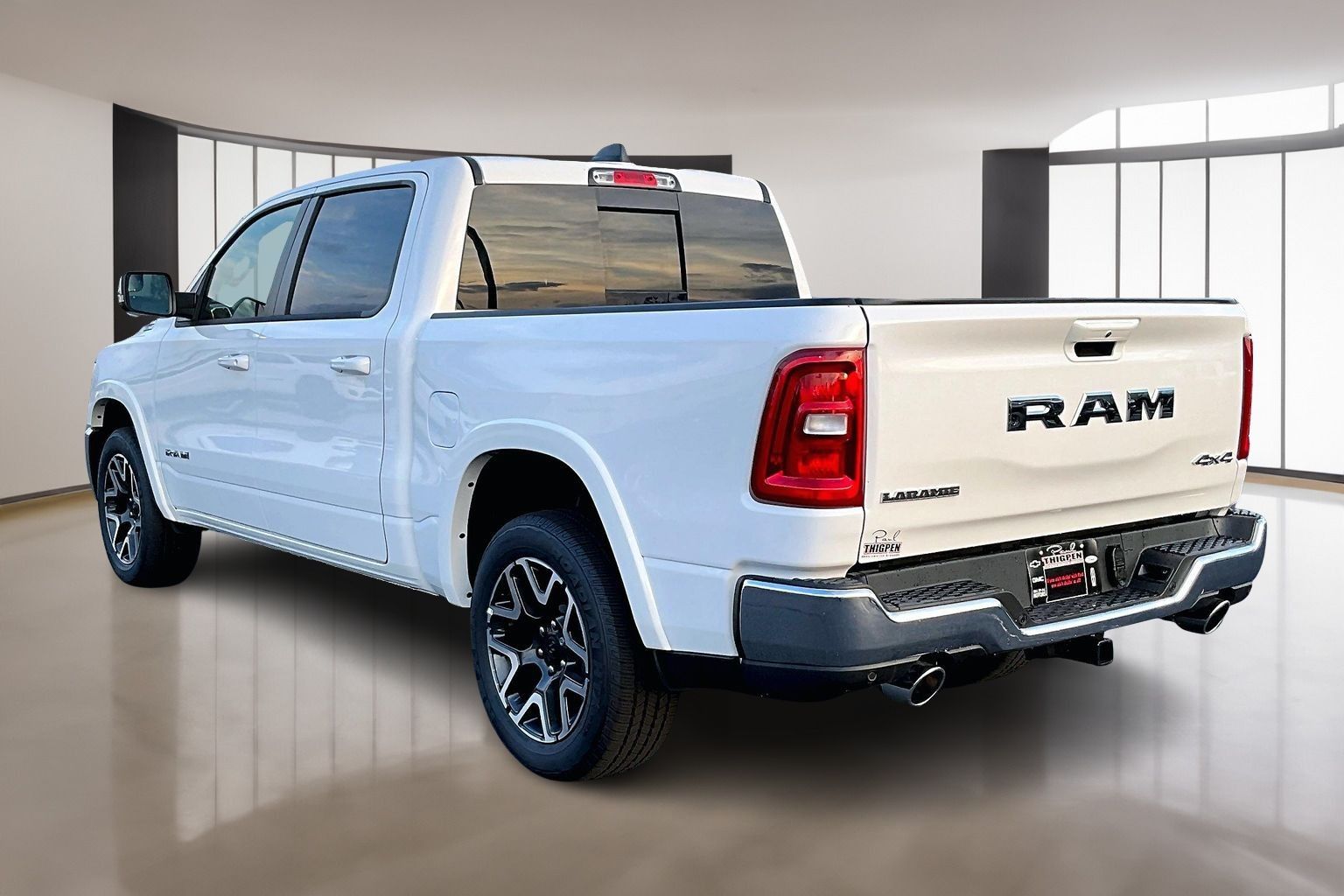 2025 RAM 1500 Laramie - Photo 3