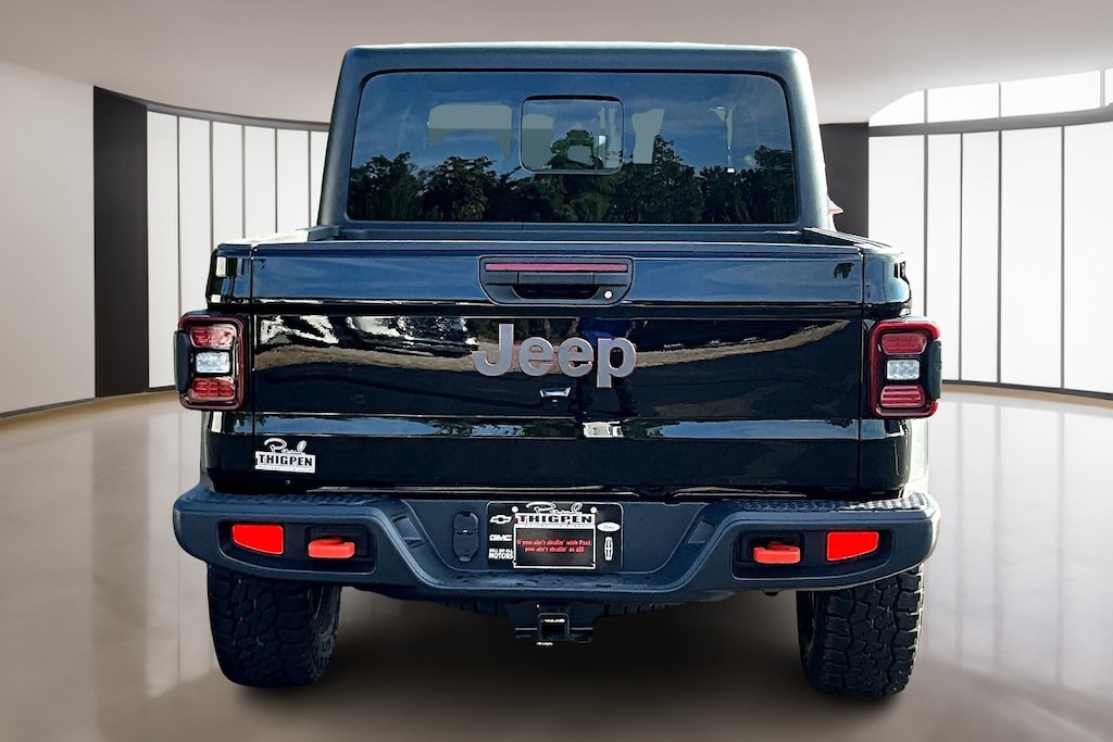 New 2025 Jeep Gladiator Mojave Pickup