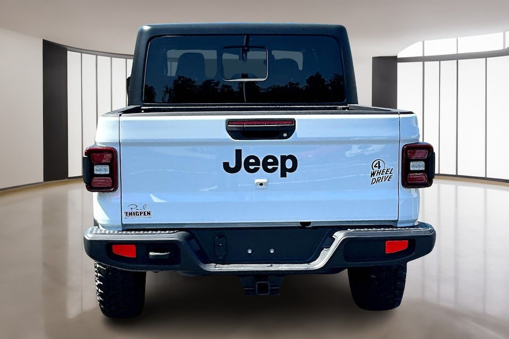 New 2025 Jeep Gladiator Sport Pickup