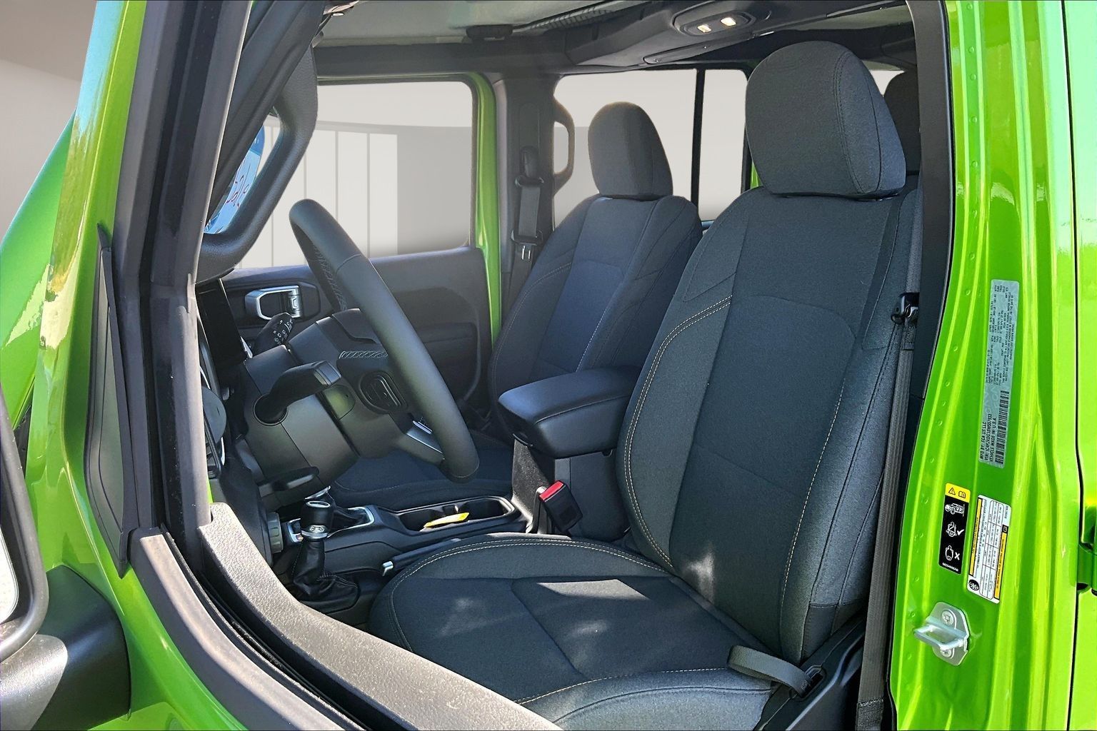 2025 Jeep Wrangler 4-Door Willys - Photo 23