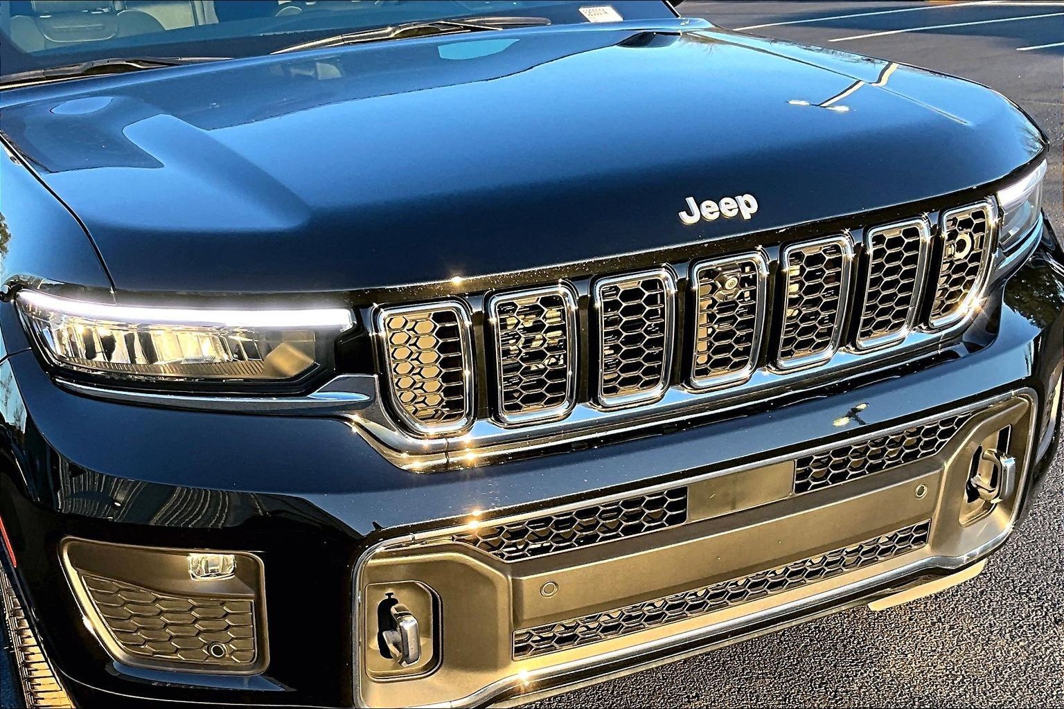 2025 Jeep Grand Cherokee Overland - Photo 16