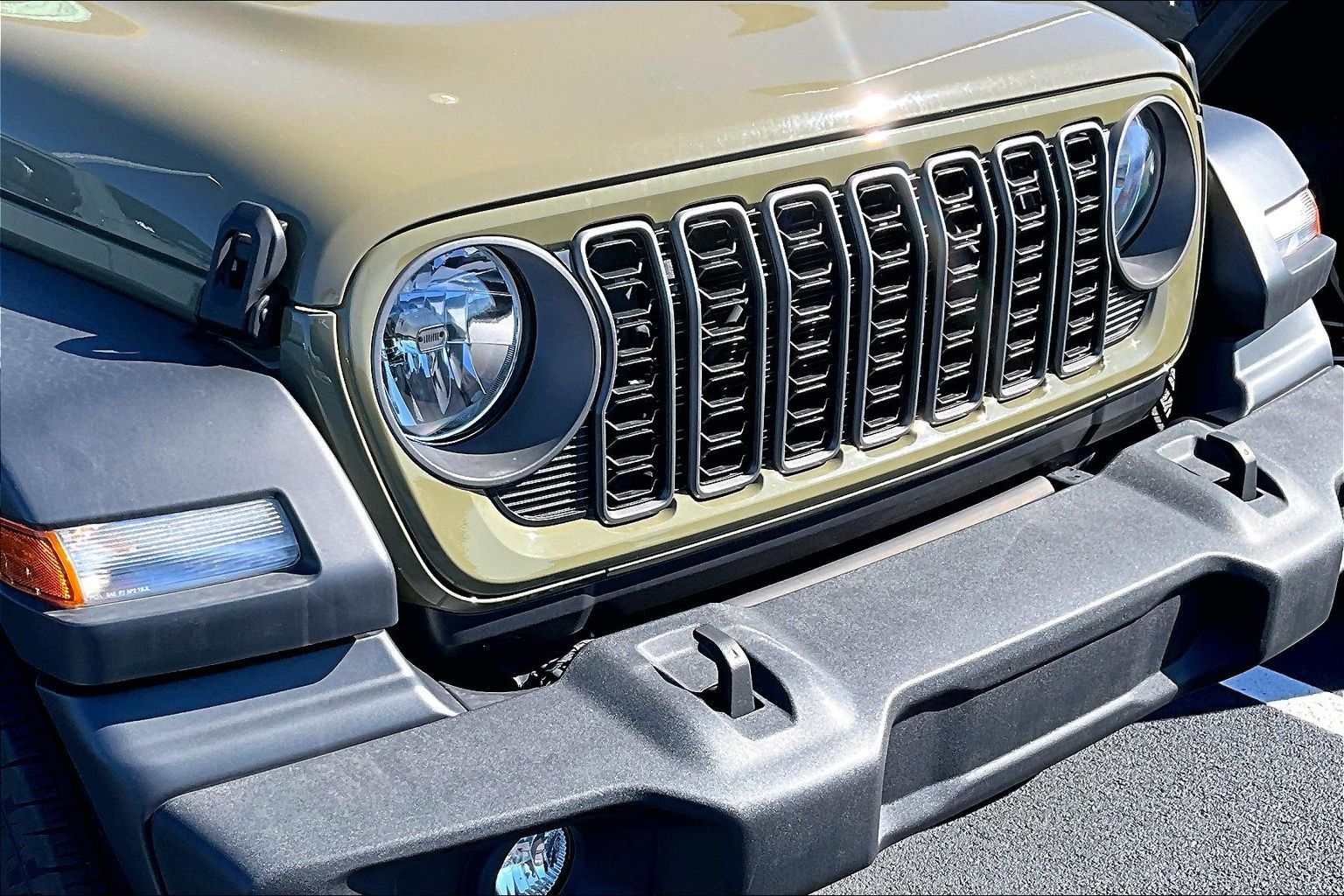 2025 Jeep Wrangler 4-Door Sport S - Photo 9