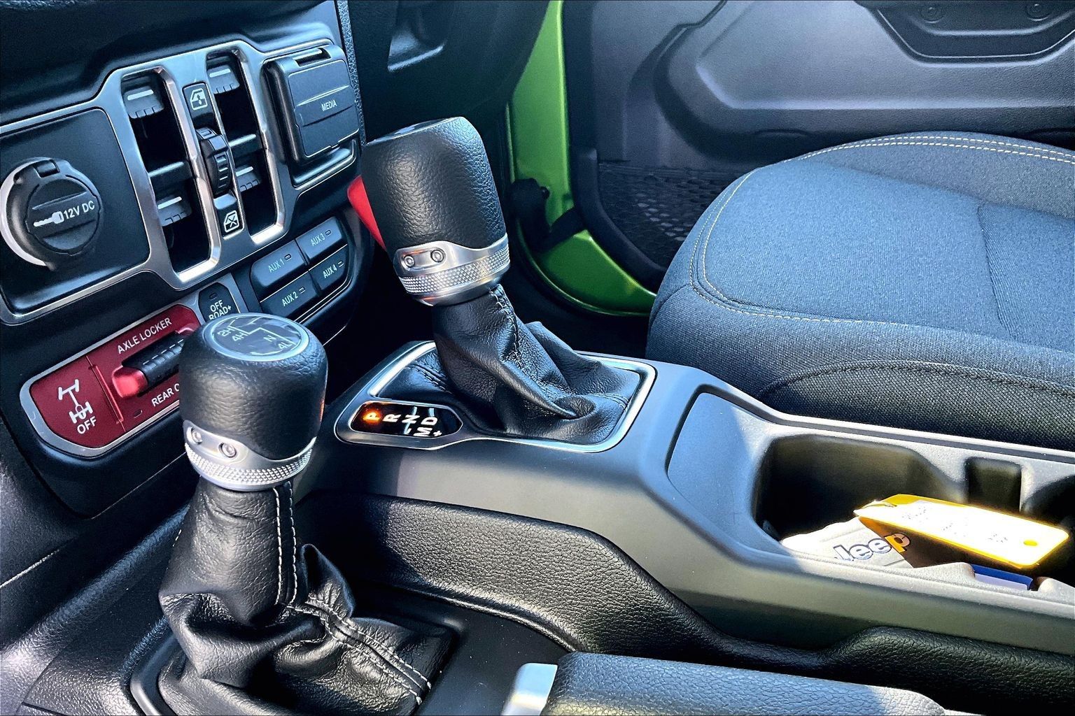 2025 Jeep Wrangler 4-Door Willys - Photo 22