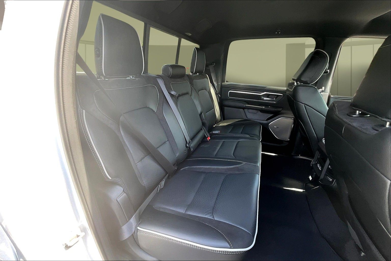 2025 RAM 1500 Laramie - Photo 11