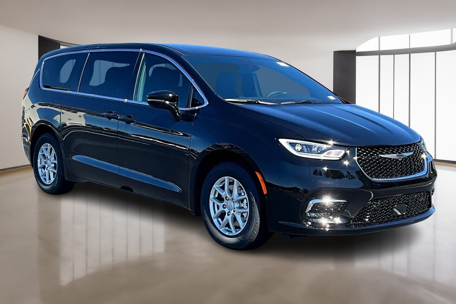 2026 Chrysler Pacifica Select's photo