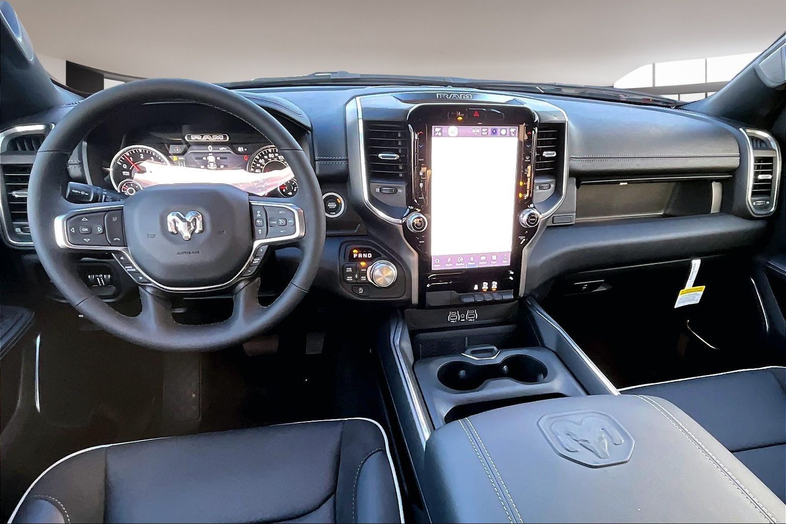 2025 RAM 1500 Laramie - Photo 5