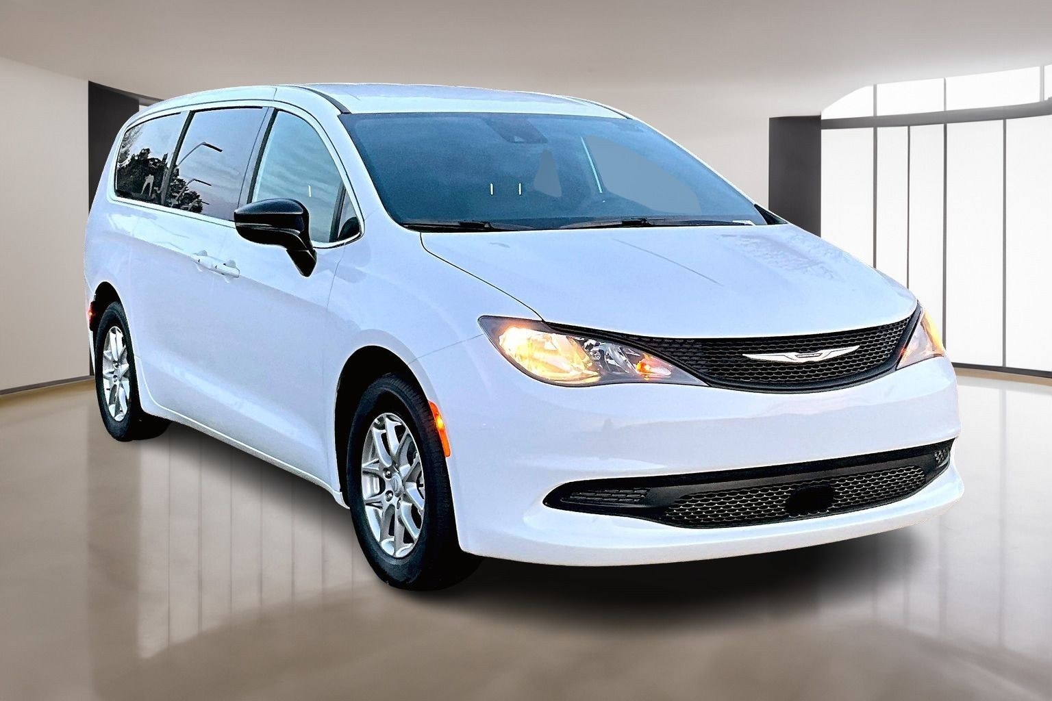 2026 Chrysler Voyager LX's photo