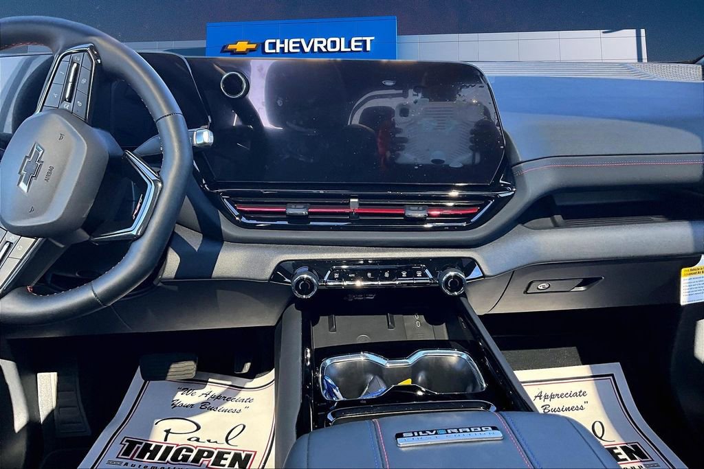 2024 Chevrolet Silverado EV RST - Photo 7