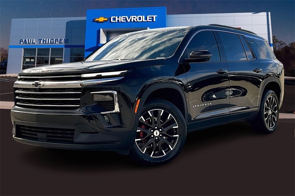 Used 2024 Chevrolet Traverse LT SUV