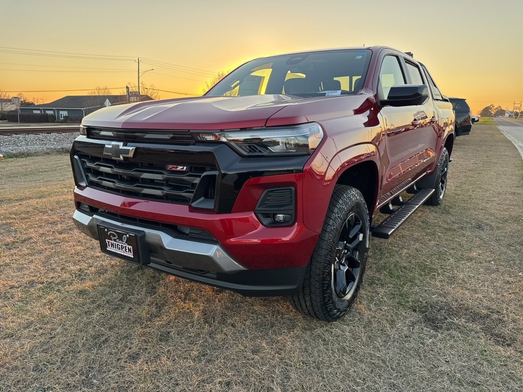 2025 Chevrolet Colorado Z71 photo 4