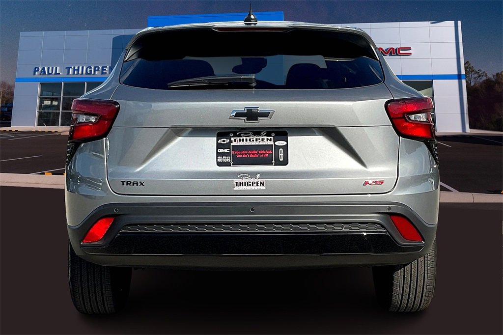 2026 Chevrolet Trax photo 3
