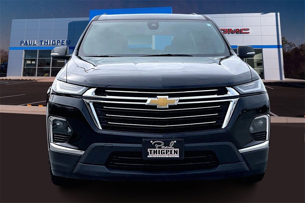 Used 2023 Chevrolet Traverse LT Cloth SUV