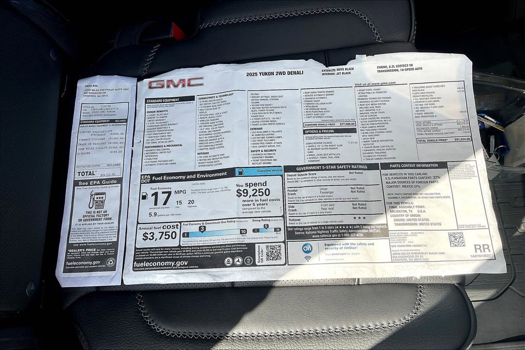 2025 GMC Yukon Denali - Photo 14