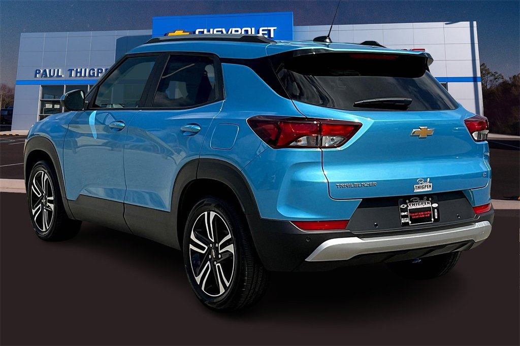 2026 Chevrolet Trailblazer LT photo 3
