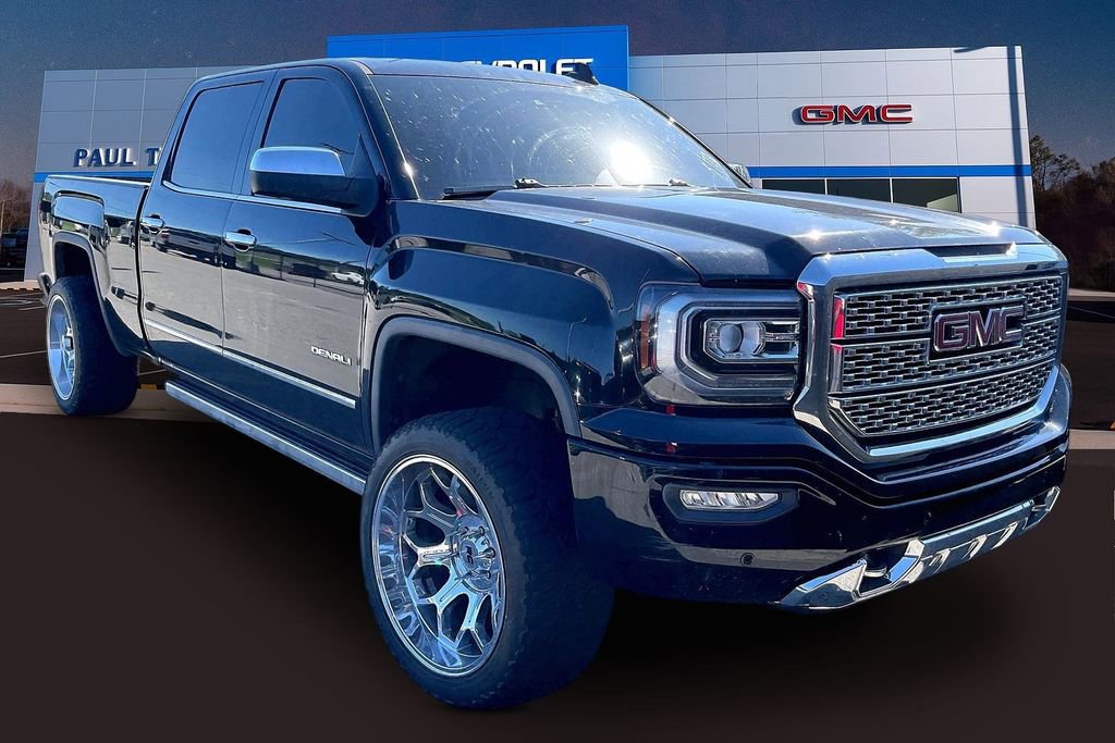2017 GMC Sierra 4WD Crew Cab Short Box's photo