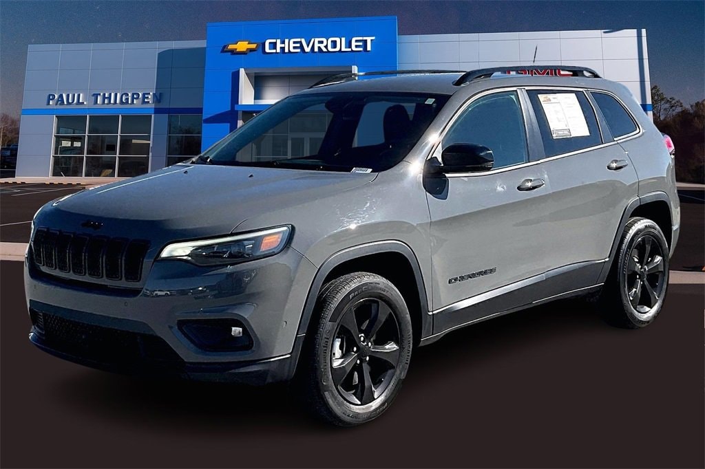 Used 2023 Jeep Cherokee Altitude Lux SUV
