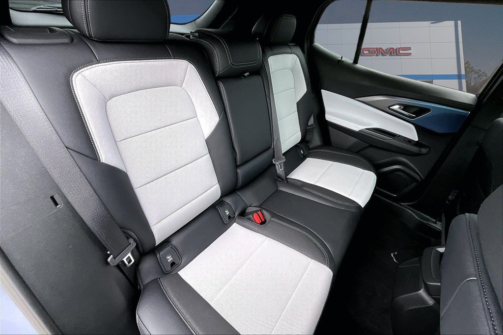 2025 Chevrolet Equinox EV 1LT - Photo 10