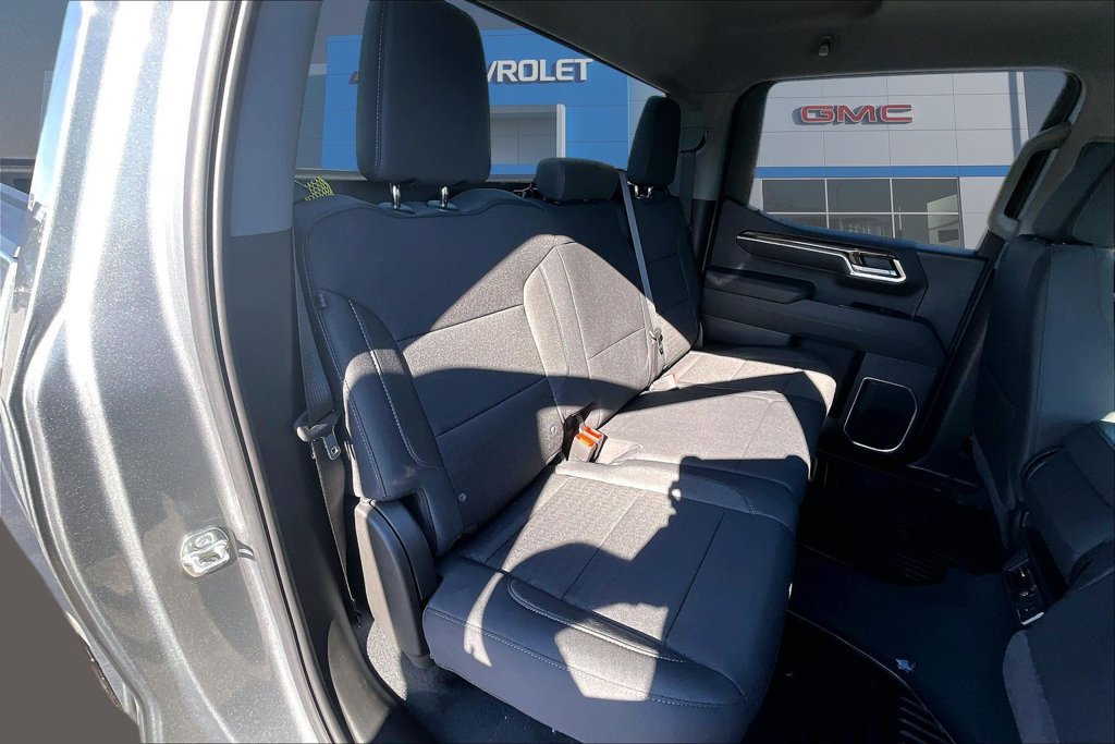 2026 Chevrolet Silverado 1500 LT - Photo 10