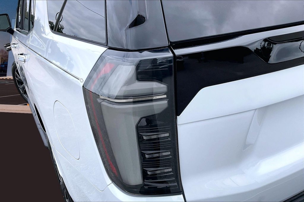 2026 Chevrolet Tahoe Premier - Photo 28