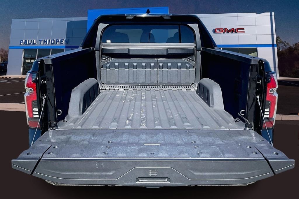 2024 Chevrolet Silverado EV RST - Photo 18