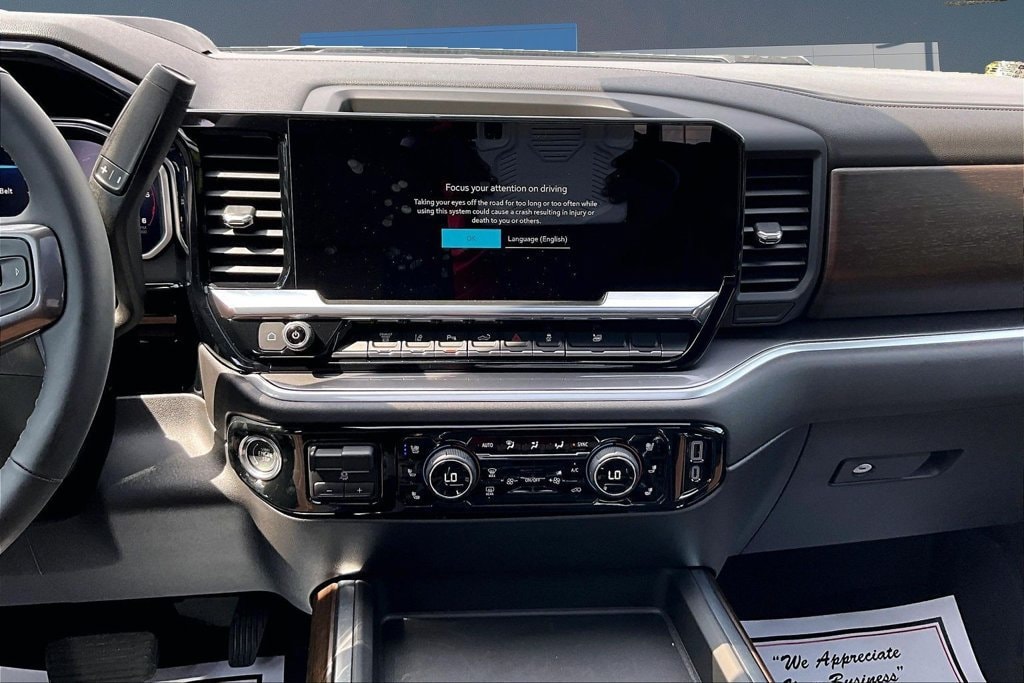 2026 Chevrolet Silverado 3500 HD High Country - Photo 7