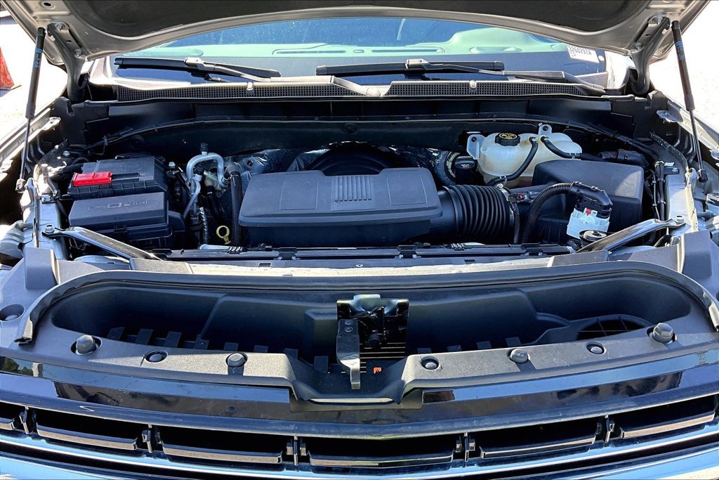 2026 Chevrolet Suburban Premier - Photo 10