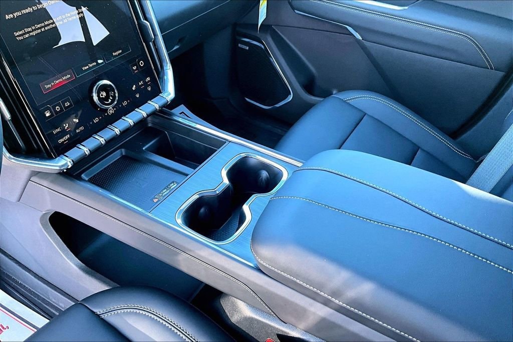 2026 GMC Acadia Elevation - Photo 23