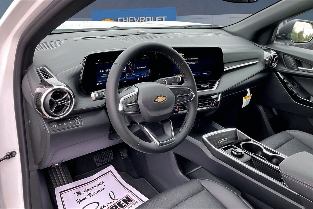 2027 Chevrolet Equinox LT - Photo 7