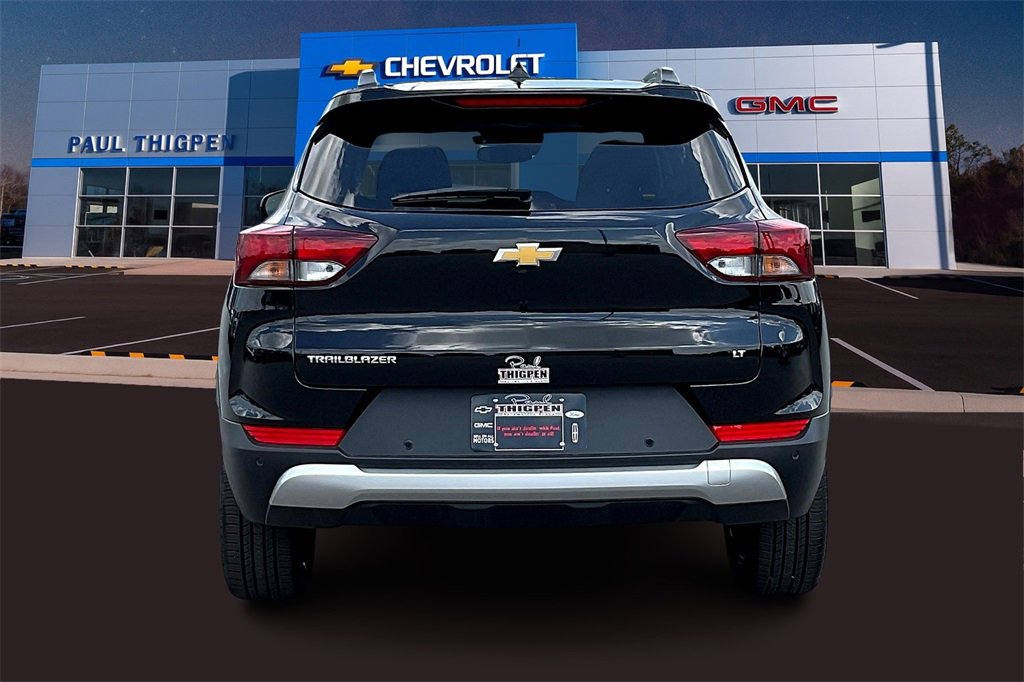 2025 Chevrolet Trailblazer LT photo 4